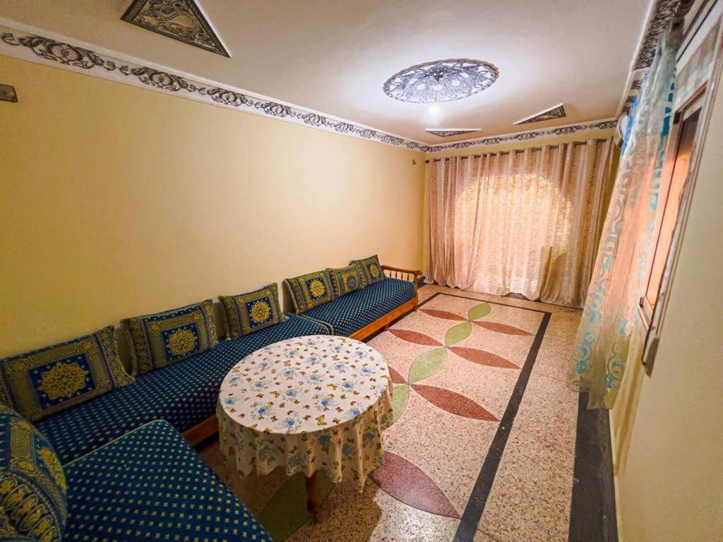 Dar Haut De Gamme Et A Un Prix Imaginaire Hostcom For Families Only Udžda Exteriér fotografie